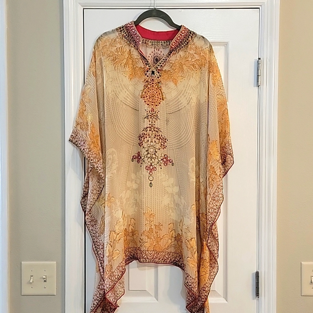 Beyond beautiful Cover Up/Poncho